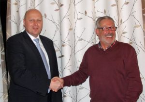 Theo van Peij (rechts) unterstützt ab sofort als stellvertr. Kassierer das Management-Team um Manfred Speuser.